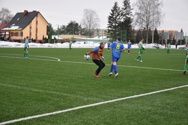 Liga okręgowa: Korona HiD Ostrołęka - Makowianka Maków Mazowiecki (06.04.2013) - zdjęcie #39 - eOstroleka.pl