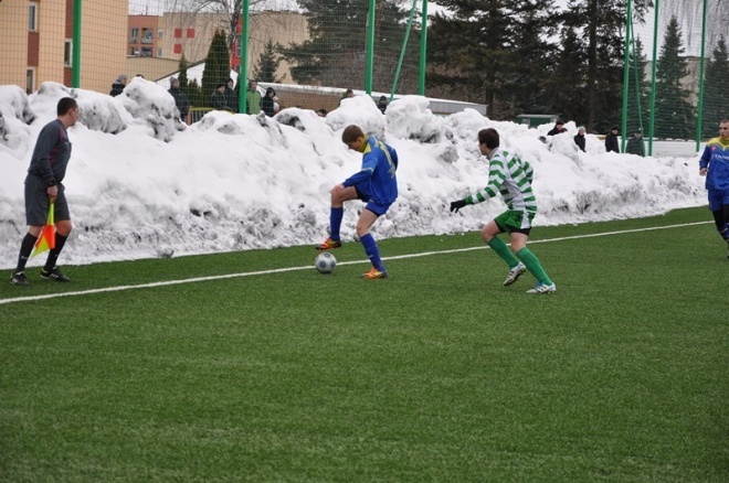 Liga okręgowa: Korona HiD Ostrołęka - Makowianka Maków Mazowiecki (06.04.2013) - zdjęcie #36 - eOstroleka.pl