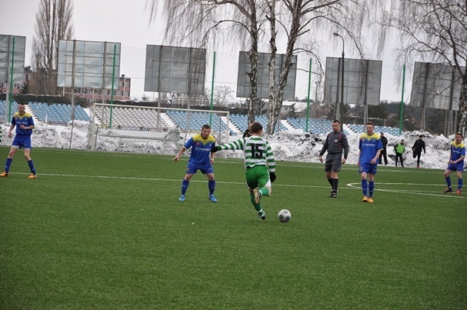 Liga okręgowa: Korona HiD Ostrołęka - Makowianka Maków Mazowiecki (06.04.2013) - zdjęcie #32 - eOstroleka.pl