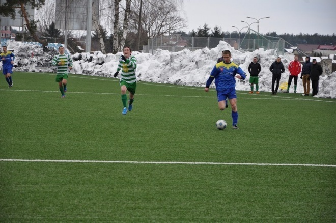 Liga okręgowa: Korona HiD Ostrołęka - Makowianka Maków Mazowiecki (06.04.2013) - zdjęcie #25 - eOstroleka.pl
