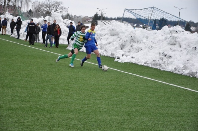 Liga okręgowa: Korona HiD Ostrołęka - Makowianka Maków Mazowiecki (06.04.2013) - zdjęcie #20 - eOstroleka.pl