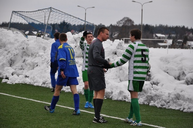 Liga okręgowa: Korona HiD Ostrołęka - Makowianka Maków Mazowiecki (06.04.2013) - zdjęcie #19 - eOstroleka.pl