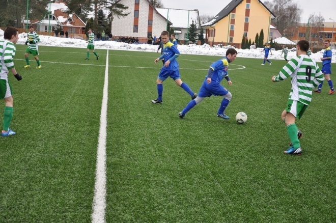 Liga okręgowa: Korona HiD Ostrołęka - Makowianka Maków Mazowiecki (06.04.2013) - zdjęcie #7 - eOstroleka.pl
