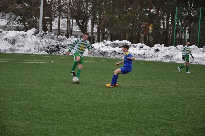 Liga okręgowa: Korona HiD Ostrołęka - Makowianka Maków Mazowiecki (06.04.2013) - zdjęcie #4 - eOstroleka.pl