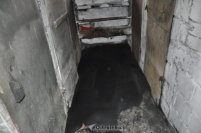 Pożar piwnicy na Rejmonta 9 [08.04.2013] - zdjęcie #14 - eOstroleka.pl