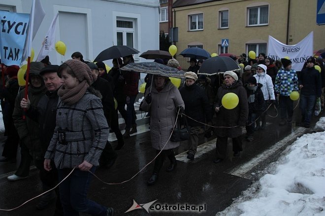 Marsz dla Życia i Rodziny [08.04.2013] - zdjęcie #41 - eOstroleka.pl