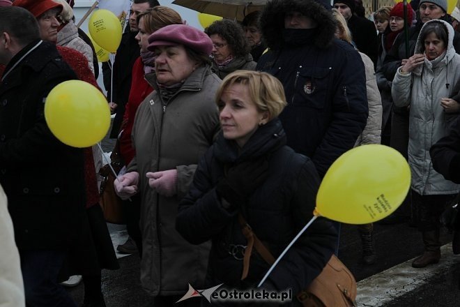 Marsz dla Życia i Rodziny [08.04.2013] - zdjęcie #53 - eOstroleka.pl