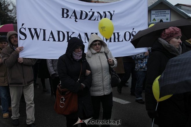 Marsz dla Życia i Rodziny [08.04.2013] - zdjęcie #43 - eOstroleka.pl