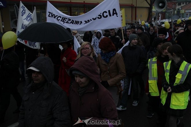 Marsz dla Życia i Rodziny [08.04.2013] - zdjęcie #28 - eOstroleka.pl