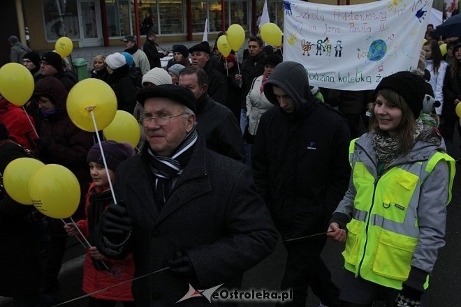 Marsz dla Życia i Rodziny [08.04.2013] - zdjęcie #24 - eOstroleka.pl