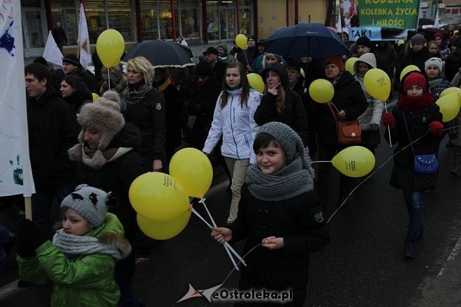 Marsz dla Życia i Rodziny [08.04.2013] - zdjęcie #22 - eOstroleka.pl
