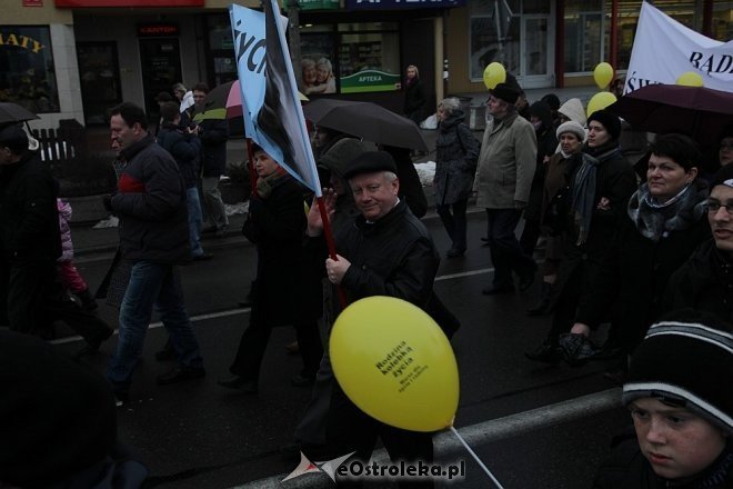 Marsz dla Życia i Rodziny [08.04.2013] - zdjęcie #15 - eOstroleka.pl