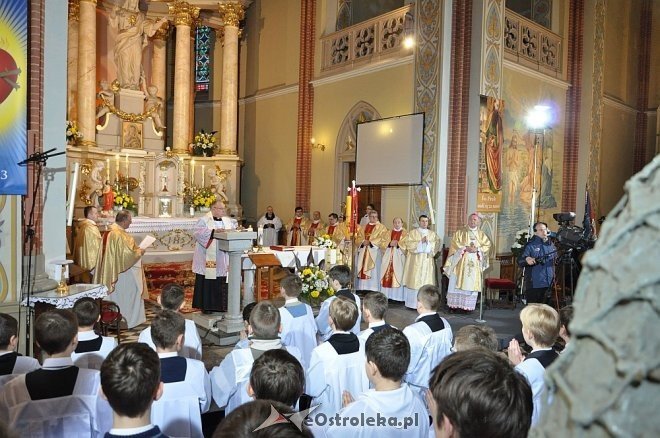 600-lecie parafii pw. Najświętszego Serca Jezusowego w Rzekuniu [08.04.2013] - zdjęcie #42 - eOstroleka.pl