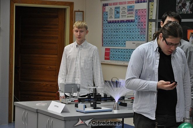 Festiwal Nauki w Zespole Szkół nr. 5 w Ostrołęce [09.04.2013] - zdjęcie #22 - eOstroleka.pl