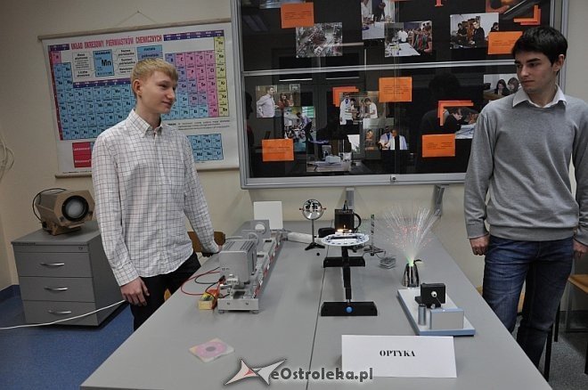 Festiwal Nauki w Zespole Szkół nr. 5 w Ostrołęce [09.04.2013] - zdjęcie #13 - eOstroleka.pl