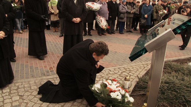 Miejskie obchody katastrofy smeleńskiej [10.04.2013] - zdjęcie #44 - eOstroleka.pl