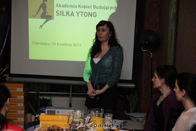 Akademia Kobiet Budujących w Ostrołęce [10.04.2013] - zdjęcie #3 - eOstroleka.pl