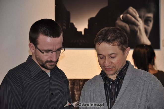 Wernisaż wystawy Mariusza Wideryńskiego [11.04.2013] - zdjęcie #23 - eOstroleka.pl