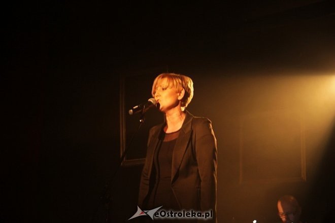 Recital Agaty Mieszała [12.04.2013] - zdjęcie #16 - eOstroleka.pl