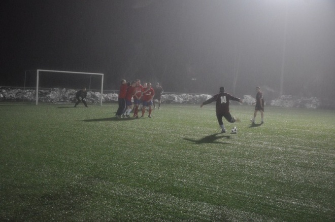 Ostrołęcka Amatorska Liga Piłki Nożnej 7: 1. kolejka (12.04.2013) - zdjęcie #13 - eOstroleka.pl