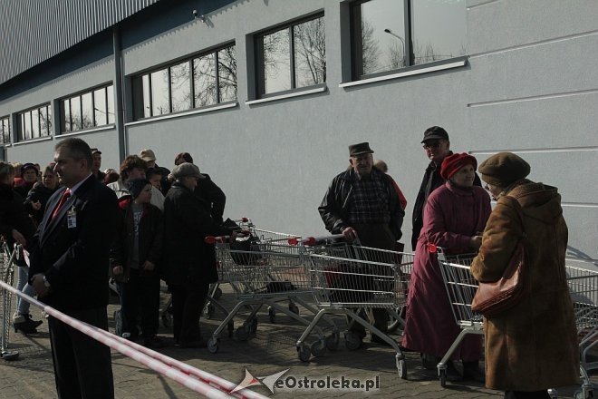 Marc-Pol przy I Armii Wojska Polskiego oficjalnie otwarty [13.04.2013] - zdjęcie #78 - eOstroleka.pl