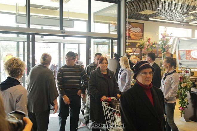 Marc-Pol przy I Armii Wojska Polskiego oficjalnie otwarty [13.04.2013] - zdjęcie #35 - eOstroleka.pl