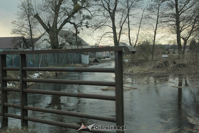 Poziom wód ostrołęckich rzek [13.04.2013] - zdjęcie #18 - eOstroleka.pl