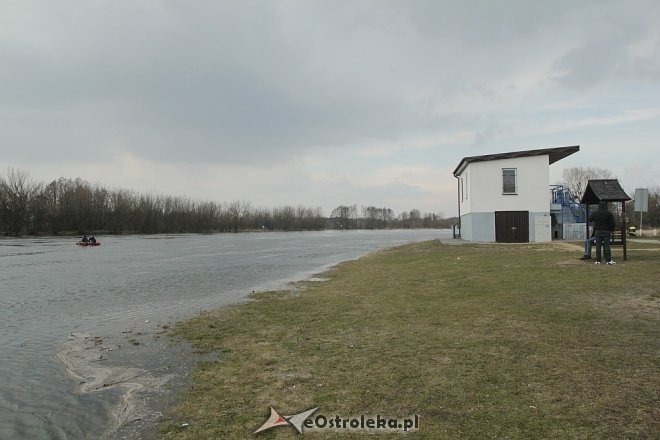 Poziom wód ostrołęckich rzek [13.04.2013] - zdjęcie #21 - eOstroleka.pl
