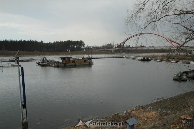 Poziom wód ostrołęckich rzek [13.04.2013] - zdjęcie #26 - eOstroleka.pl