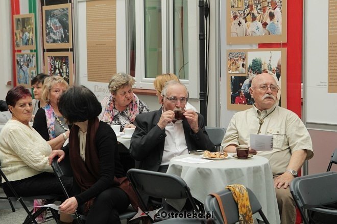 Finisaż wystawy Gloria Vicits [14.04.2013] - zdjęcie #26 - eOstroleka.pl