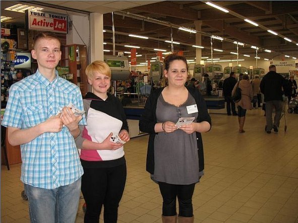 Zbiórka Karmy dla czworonogów [17.04.2013] - zdjęcie #6 - eOstroleka.pl