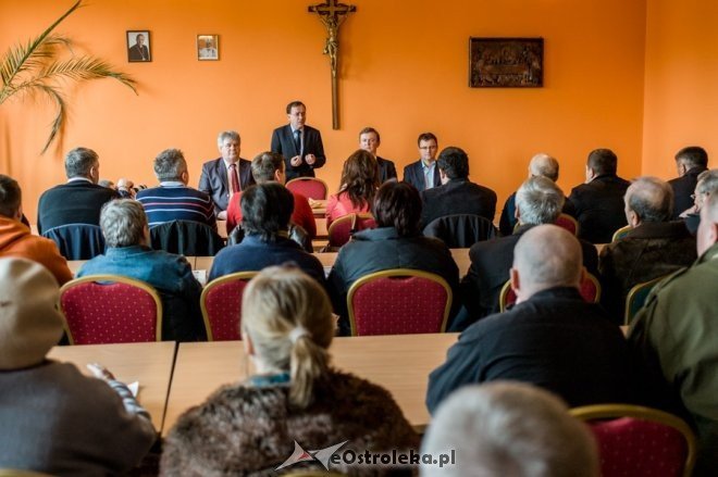 Spotkanie z posłem Mariuszem Kamińskim [20.04.2013] - zdjęcie #3 - eOstroleka.pl