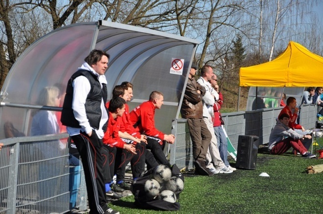 IV liga: Narew Ostrołęka - Huragan Wołomin (21.04.2013) - zdjęcie #26 - eOstroleka.pl
