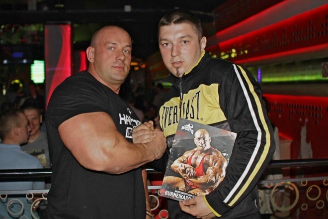 Hardkorowy Koksu w Ibizie [20.04.2013] - zdjęcie #25 - eOstroleka.pl