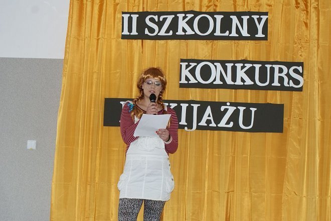 Konkurs Makijażu w Zespole Szkół Zawodowych nr 2 w Ostrołęce [20.04.2013] - zdjęcie #6 - eOstroleka.pl