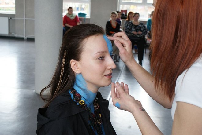 Konkurs Makijażu w Zespole Szkół Zawodowych nr 2 w Ostrołęce [20.04.2013] - zdjęcie #14 - eOstroleka.pl