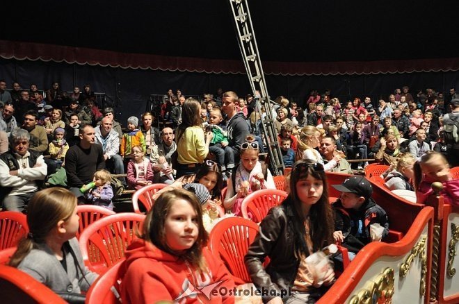Cyrk Korona w Ostrołęce [24.04.2013] - zdjęcie #35 - eOstroleka.pl