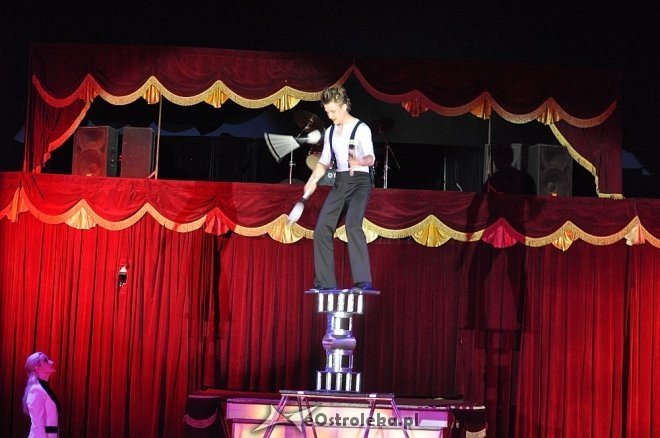 Cyrk Korona w Ostrołęce [24.04.2013] - zdjęcie #21 - eOstroleka.pl