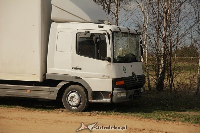 DK 61: Dwie ciężarówki zderzyły się w miejscowości Teodorowo [25.04.2013] - zdjęcie #10 - eOstroleka.pl