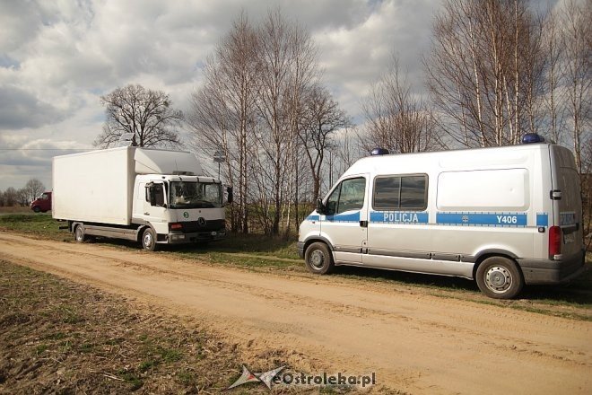 DK 61: Dwie ciężarówki zderzyły się w miejscowości Teodorowo [25.04.2013] - zdjęcie #11 - eOstroleka.pl