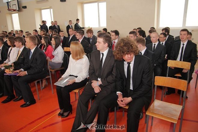 Zakończenie klas maturalnych 2013 w ZSZ nr 1 [26.04.2013] - zdjęcie #3 - eOstroleka.pl