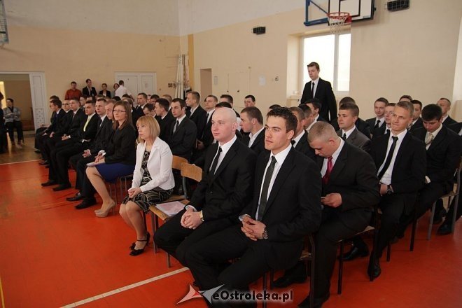 Zakończenie klas maturalnych 2013 w ZSZ nr 1 [26.04.2013] - zdjęcie #6 - eOstroleka.pl