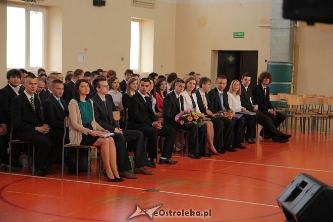 Zakończenie klas maturalnych 2013 w ZSZ nr 1 [26.04.2013] - zdjęcie #14 - eOstroleka.pl