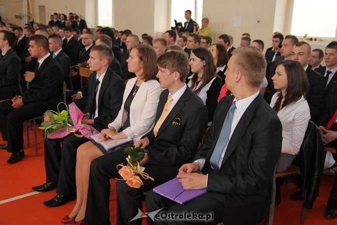 Zakończenie klas maturalnych 2013 w ZSZ nr 1 [26.04.2013] - zdjęcie #28 - eOstroleka.pl