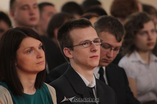 Zakończenie klas maturalnych 2013 w ZSZ nr 1 [26.04.2013] - zdjęcie #19 - eOstroleka.pl