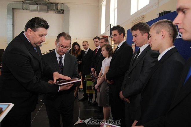 Zakończenie klas maturalnych 2013 w ZSZ nr 1 [26.04.2013] - zdjęcie #2 - eOstroleka.pl