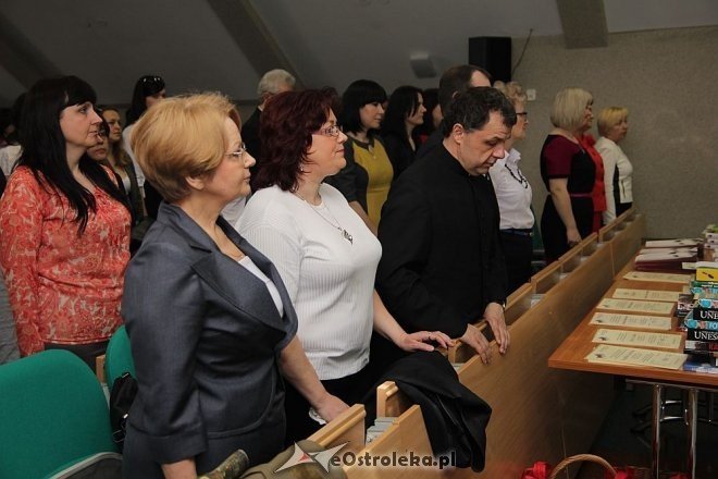 Zakończenie klas maturalnych 2013 w ZSZ nr 3 [26.04.2013] - zdjęcie #103 - eOstroleka.pl