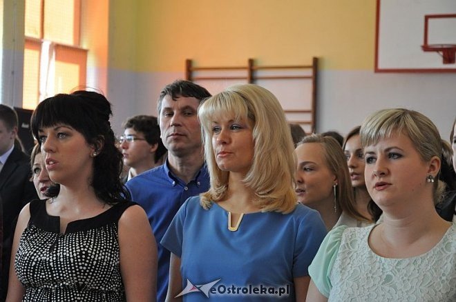 Zakończenie roku szkolenego dla klas maturalnych w II LO w Ostrołęce [26.04.2013] - zdjęcie #29 - eOstroleka.pl