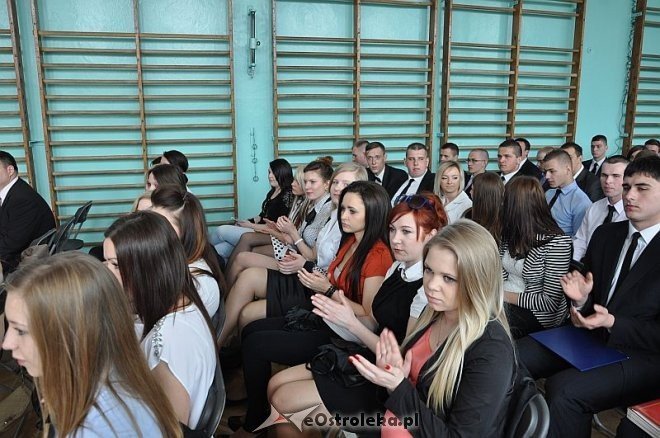 Zakończenie roku szkolenego dla klas maturalnych w ZSZ nr 2 w Ostrołęce [26.04.2013] - zdjęcie #2 - eOstroleka.pl