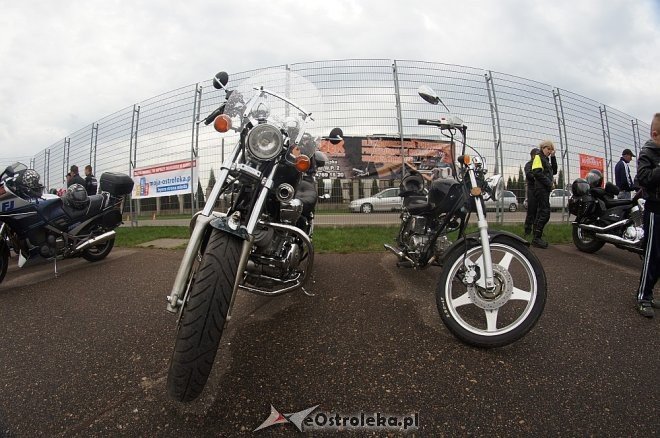 II Rzekuńskie Spotkanie Pasjonatów Starej Motoryzacji [27.04.2013] - zdjęcie #30 - eOstroleka.pl